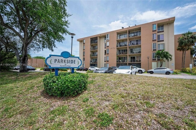 9220 Fontainebleau Blvd