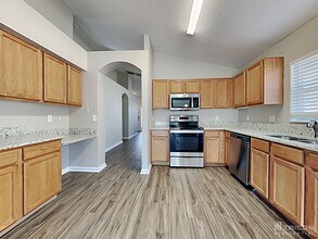 12429 Cedarfield Dr in Riverview, FL - Building Photo - Building Photo