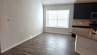 9328 Bronze Meadow Dr in Fort Worth, TX - Building Photo - Building Photo