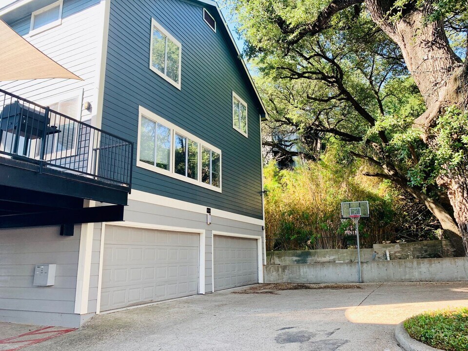 908 Keith Ln in Austin, TX - Building Photo