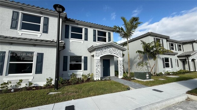 1096 NW 2nd Ter in Florida City, FL - Building Photo - Building Photo