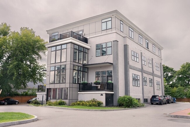 11 S Mason St in Salem, MA - Building Photo - Building Photo