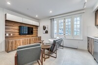 1170 Barclay St in Vancouver, BC - Building Photo - Building Photo