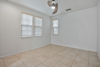 1658 Glenmore Dr in Fairfield, CA - Building Photo - Building Photo