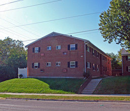 Snowhill Manor in Springfield, OH - Building Photo - Building Photo