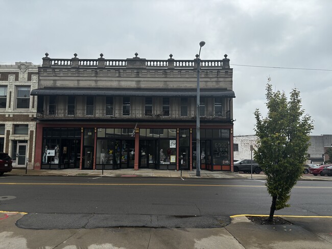 36 W 4th St, Unit 36 12