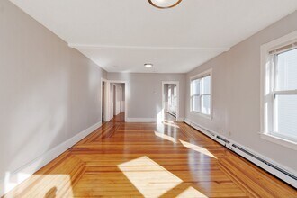 1077-1077 Dexter St, Unit 1077 Dexter Street  Central Falls, RI. 02863 in Central Falls, RI - Building Photo - Building Photo