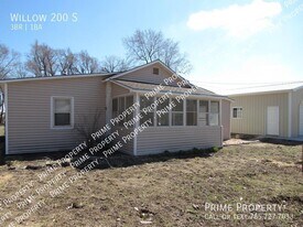 200 Willow St in Solomon, KS - Building Photo