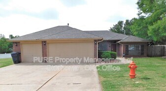 912 NW 172nd St in Edmond, OK - Building Photo