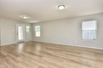 2206 Weiss Ln in Georgetown, TX - Building Photo - Building Photo