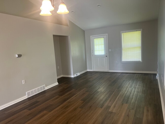 property at 606 David Ct