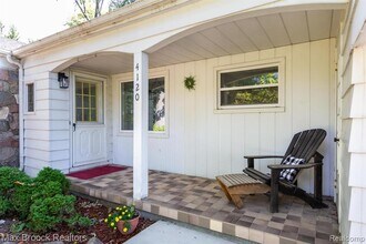 4120 Lotus Dr in Waterford Township, MI - Building Photo - Building Photo