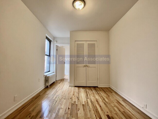 401 E 68th St in New York, NY - Building Photo - Building Photo