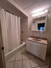 498 Lincoln Ave in Saugus, MA - Building Photo - Building Photo