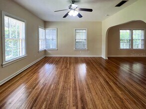 2734 SW 3rd Pl in Gainesville, FL - Building Photo - Building Photo