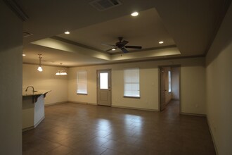 6305 Villa Rosa Way in Tyler, TX - Building Photo - Building Photo