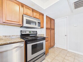 3420 W Danbury Dr in Phoenix, AZ - Building Photo - Building Photo
