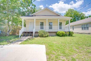 727 Bremen Ave in Pensacola, FL - Building Photo