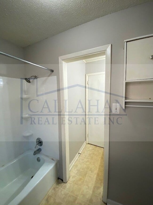 8211 Woodview Dr N in Sherwood, AR - Building Photo - Building Photo