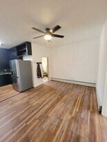 1461 Laurene St in Fairbanks, AK - Building Photo