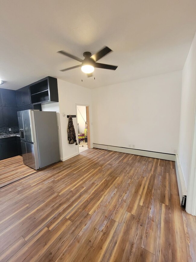 property at 1461 Laurene St