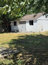 609 Rogers Rd in Lexington, KY - Building Photo - Building Photo