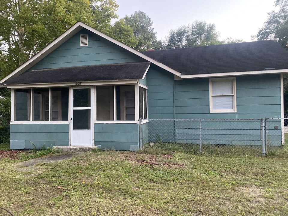 307 Cude St in Fayetteville, NC - Building Photo