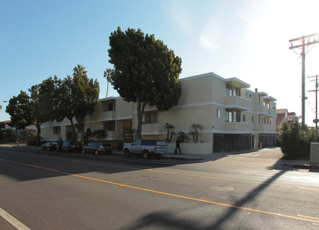 1724-1728 Montana Ave in Santa Monica, CA - Building Photo - Building Photo