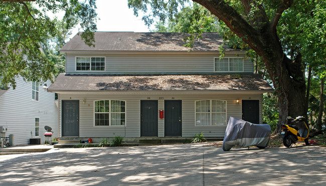 835 W Georgia St in Tallahassee, FL - Foto de edificio - Building Photo