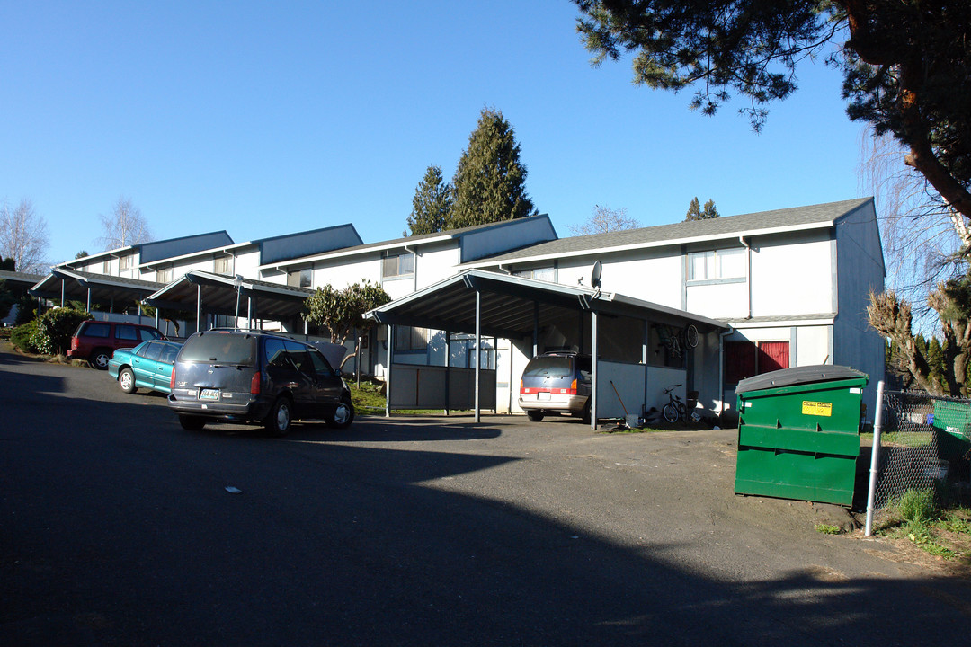 Northport Terrace in Portland, OR - Building Photo