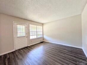 6288 Hamilton Bridge Rd in Milton, FL - Building Photo - Building Photo