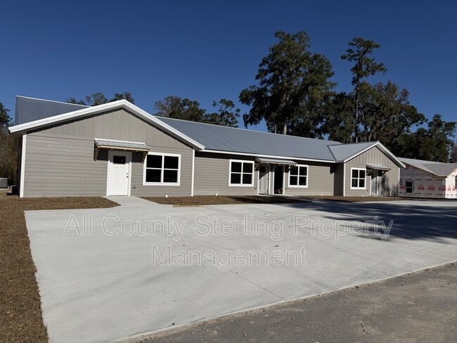 1418 SE Magnolia Loop in Lake City, FL - Building Photo - Building Photo