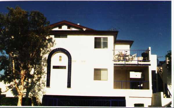 14522 Eastwood Ave in Lawndale, CA - Building Photo