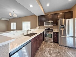 1403 Normandy Dr in Chula Vista, CA - Foto de edificio - Building Photo
