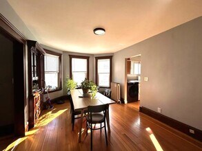 86 Grant Ave in Medford, MA - Building Photo - Building Photo