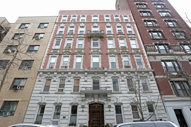 320 W 84th St in New York, NY - Building Photo - Building Photo