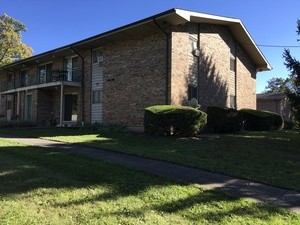 4304 Old Grand Ave in Gurnee, IL - Building Photo - Primary Photo