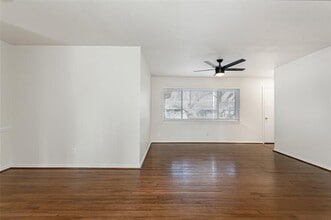 6908 Wake Forrest Dr in Dallas, TX - Building Photo - Building Photo