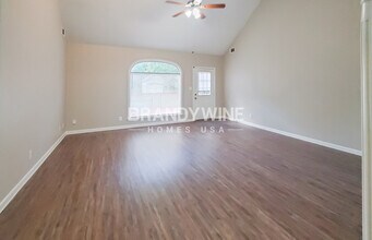 657 McKenzie Cir in Stockbridge, GA - Building Photo - Building Photo