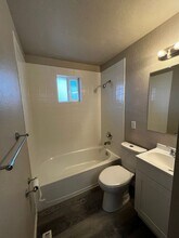 412 Dayton St in Aurora, CO - Foto de edificio - Building Photo