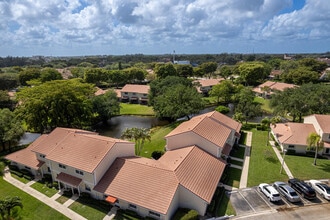6397 Boca Cir in Boca Raton, FL - Building Photo - Building Photo