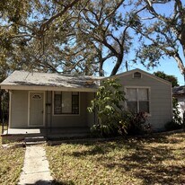 2621 18th St S in St. Petersburg, FL - Building Photo