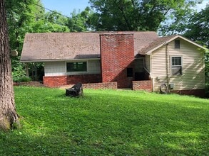 118 Culbert Private Dr in Elizabethton, TN - Building Photo - Building Photo