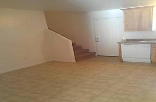 256 W 350 N in Vernal, UT - Building Photo - Building Photo