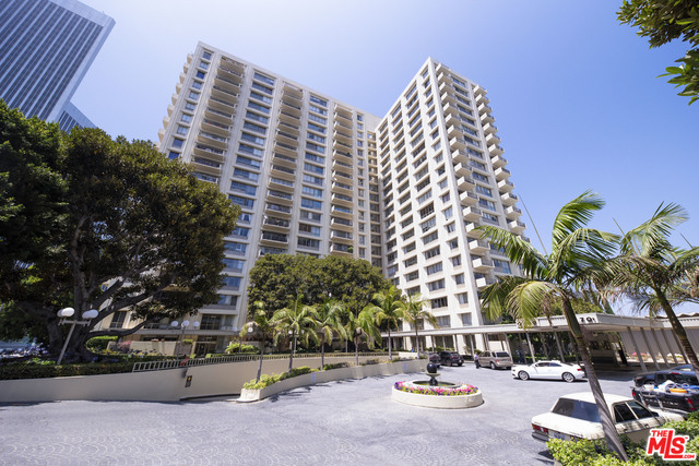 2160 W Century Dr-Unit -1103 in Los Angeles, CA - Building Photo