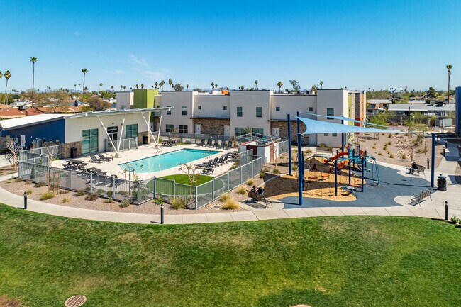 Birdsong Phoenix in Phoenix, AZ - Building Photo - Building Photo