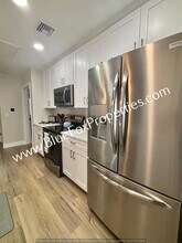 2036 E River Rd in Tucson, AZ - Building Photo - Building Photo