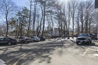 87 School St, Unit 3 in Winchendon, MA - Building Photo - Building Photo