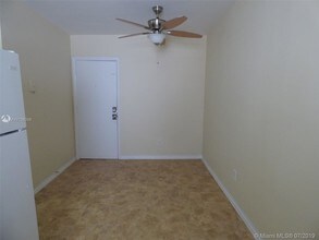 1334 Alton Rd-Unit -B1 in Miami Beach, FL - Building Photo - Building Photo