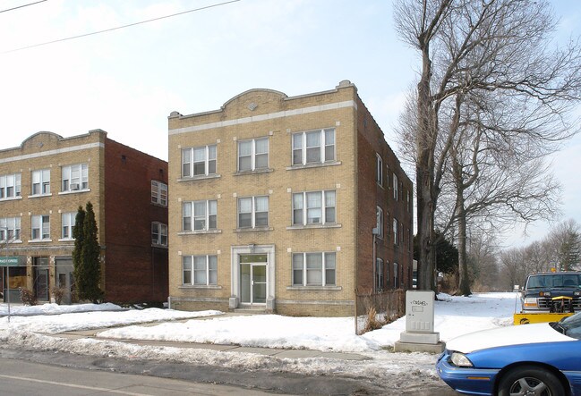 821-823 Wethersfield Ave in Hartford, CT - Building Photo - Building Photo
